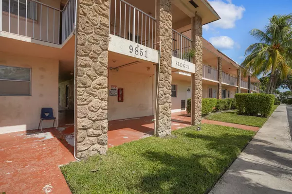 Boca Raton, FL 33428,9851 Sandalfoot BLVD 207