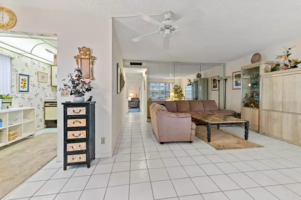 Delray Beach, FL 33484,588 Normandy M