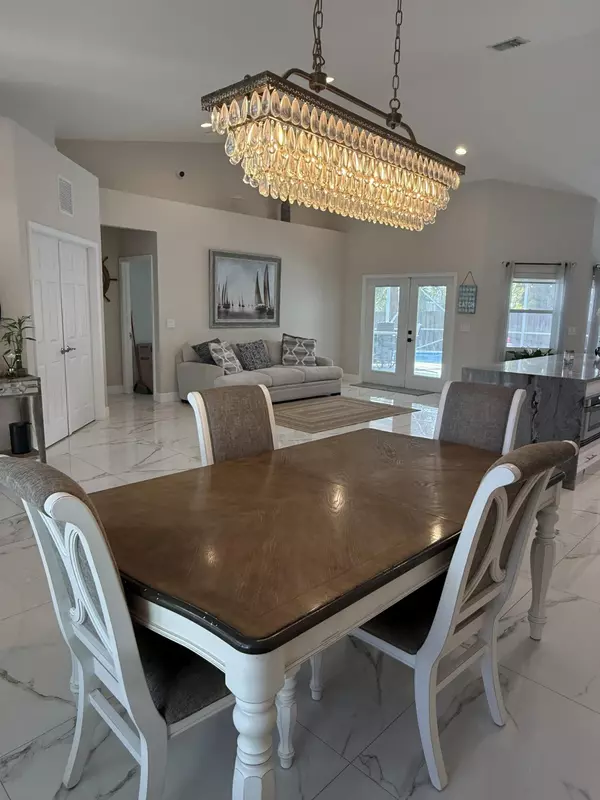 Port Saint Lucie, FL 34953,2534 SW National CIR