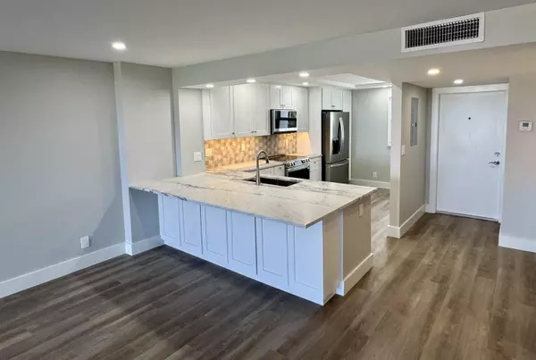 1012 N Ocean BLVD 202, Pompano Beach, FL 33062