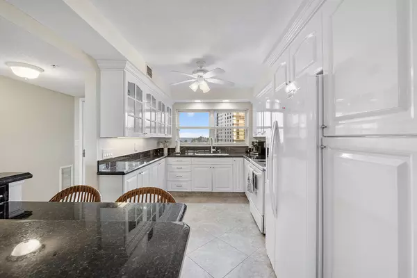 Highland Beach, FL 33487,3310 S Ocean BLVD 629-D