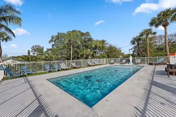 909 N A ST, Lake Worth Beach, FL 33460