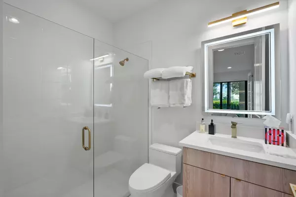 Palm Beach Gardens, FL 33418,13368 Alton RD