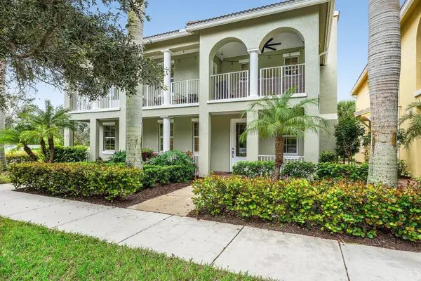 1056 Community DR, Jupiter, FL 33458