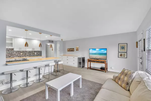 Coconut Creek, FL 33066,2103 Lucaya BND F3