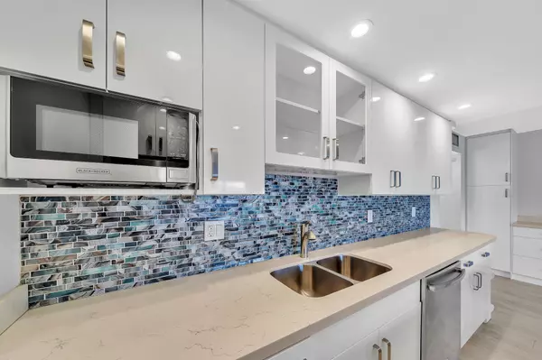 Coconut Creek, FL 33066,2103 Lucaya BND F3