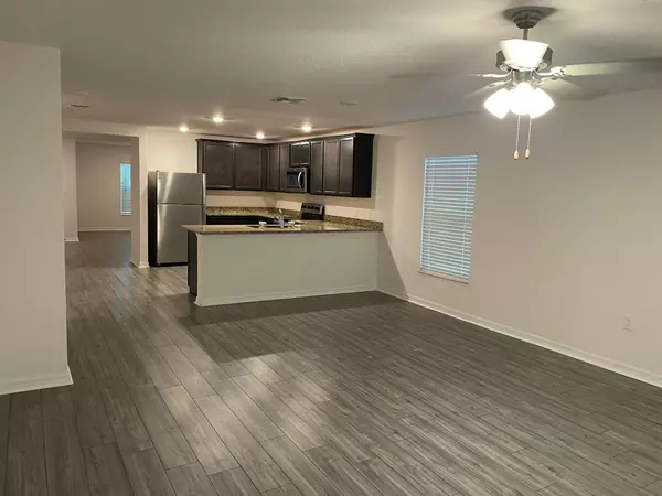 Palm Bay, FL 32908,684 SW Osmosis DR