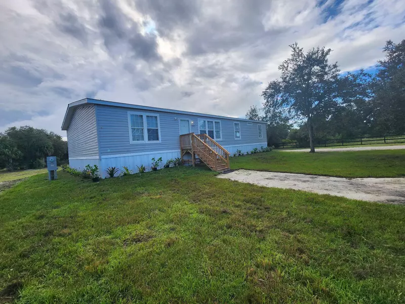 165 S Zambria ST, Clewiston, FL 33440