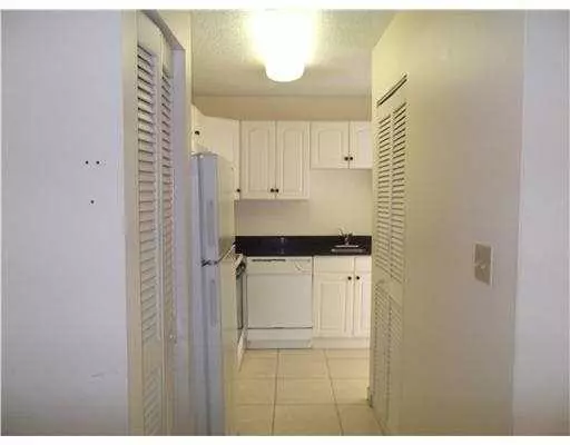 West Palm Beach, FL 33409,13112 Glenmoor DR