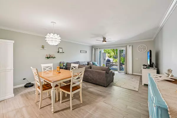 388 Golfview RD C, North Palm Beach, FL 33408