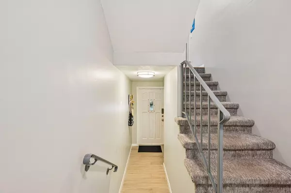 North Palm Beach, FL 33408,388 Golfview RD C