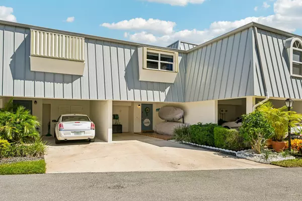 North Palm Beach, FL 33408,388 Golfview RD C