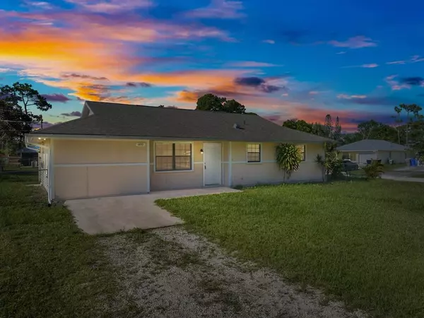 1495 SW 12th ST, Vero Beach, FL 32962