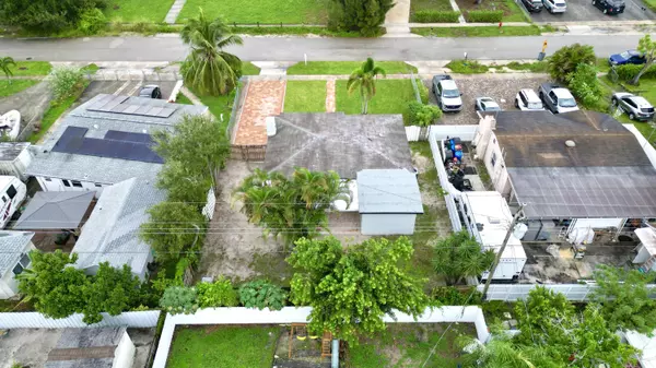 West Palm Beach, FL 33409,512 Aspen RD