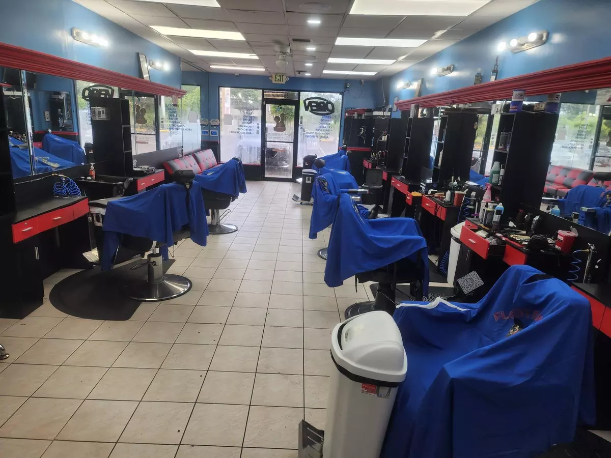 West Palm Beach, FL 33417,5772 Okeechobee BLVD