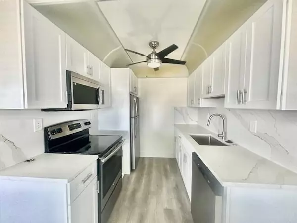 Boca Raton, FL 33434,4012 Exeter A