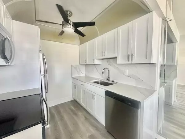 Boca Raton, FL 33434,4012 Exeter A