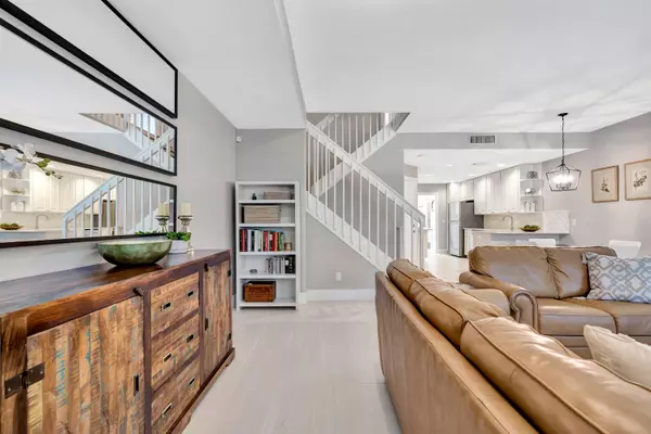 Jupiter, FL 33458,170 Wentworth CT