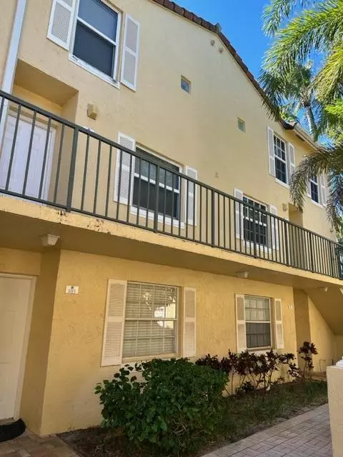 Lake Park, FL 33403,1110 Lake Shore DR 103