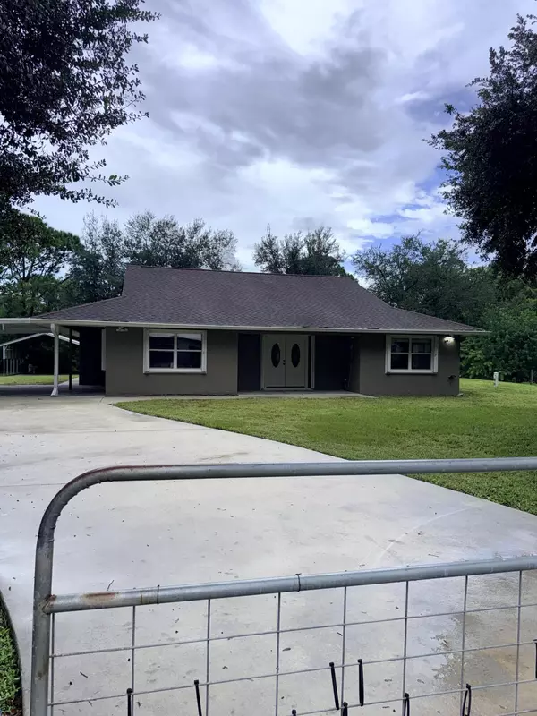 11418 NE 3rd CIR, Okeechobee, FL 34972