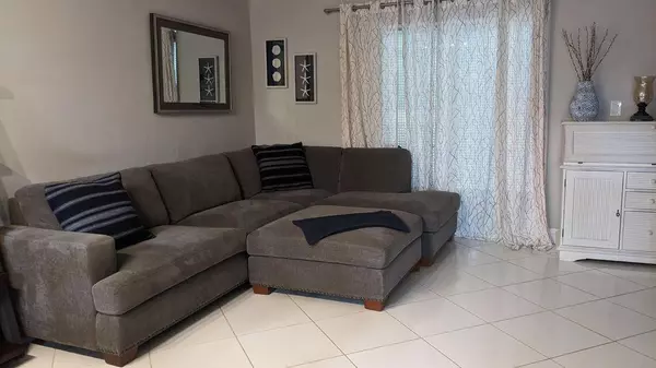 Lake Worth, FL 33461,2856 Garden DR 112