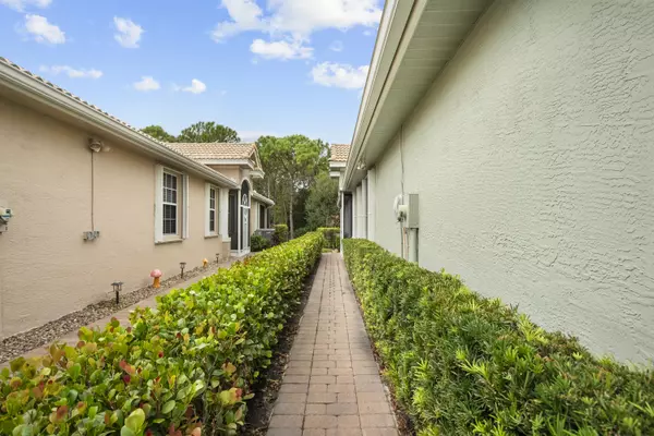 Jensen Beach, FL 34957,620 NW Red Pine WAY