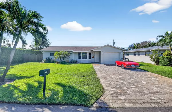 710 SW 27th WAY, Boynton Beach, FL 33435