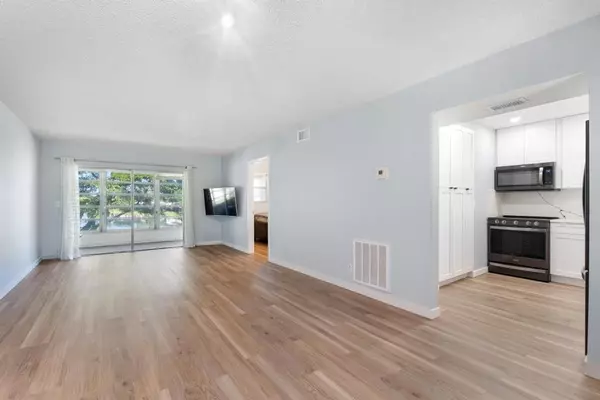 West Palm Beach, FL 33411,124 Lake Constance DR