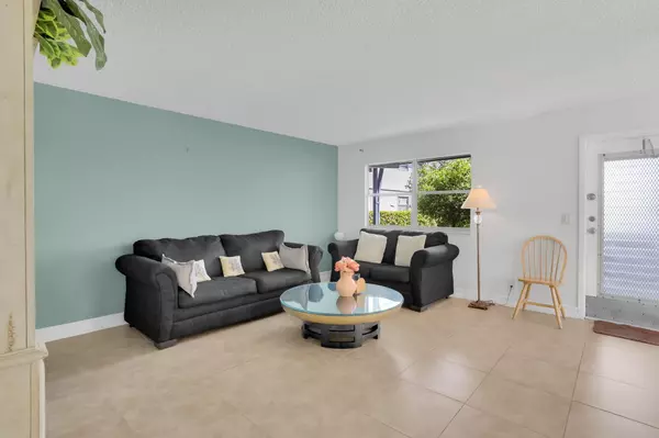 Delray Beach, FL 33446,152 Tuscany C C