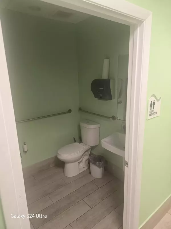 Palm Springs, FL 33461,3731 Lake Worth RD 1