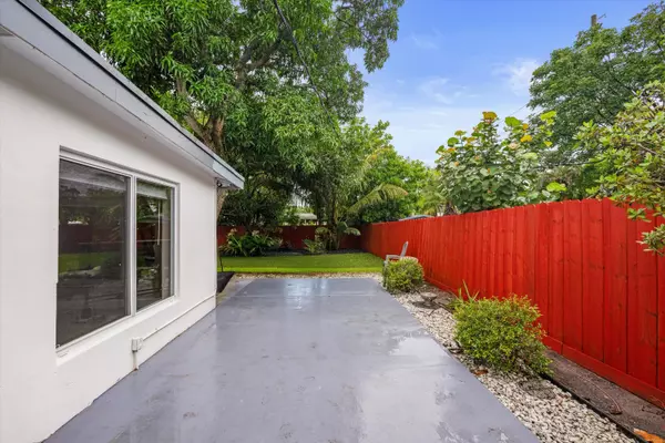 Fort Lauderdale, FL 33304,1137 NE 1st AVE