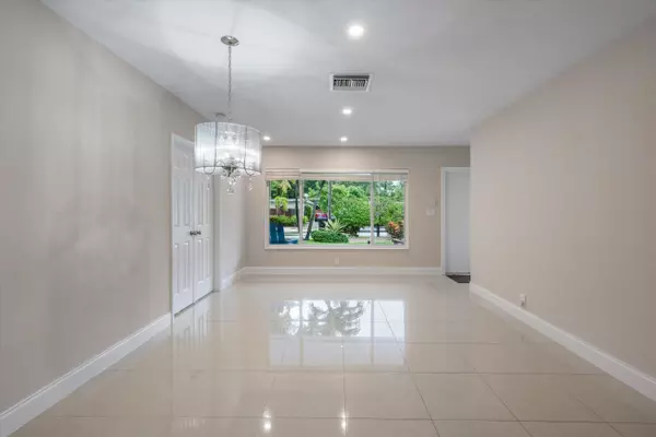 Fort Lauderdale, FL 33304,1137 NE 1st AVE