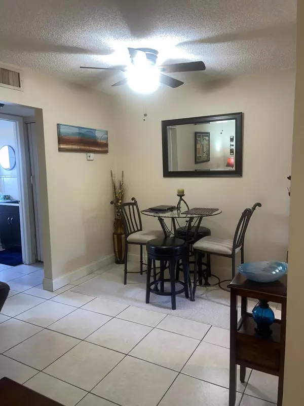 Boynton Beach, FL 33435,205 NE 3rd ST 106