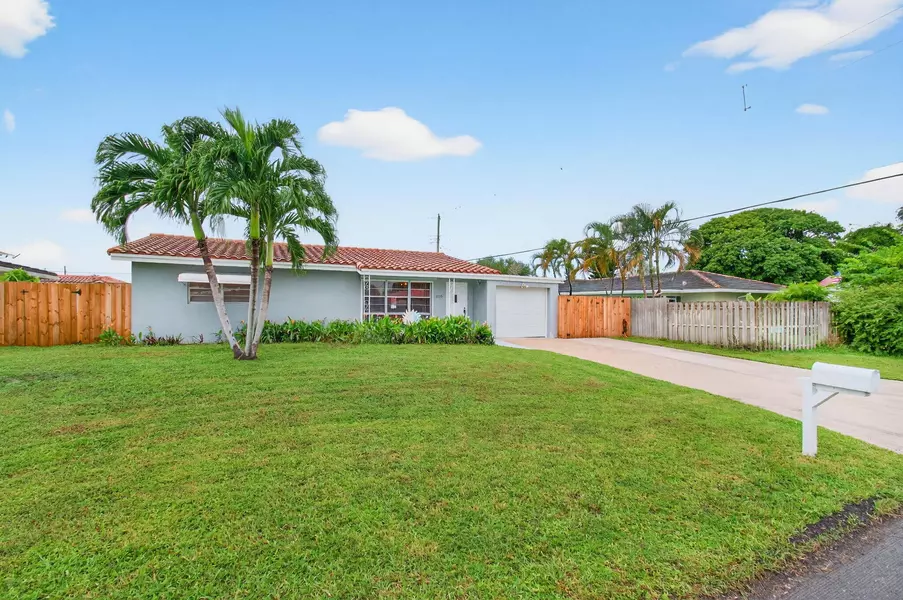 2775 NE 5th AVE, Boca Raton, FL 33431