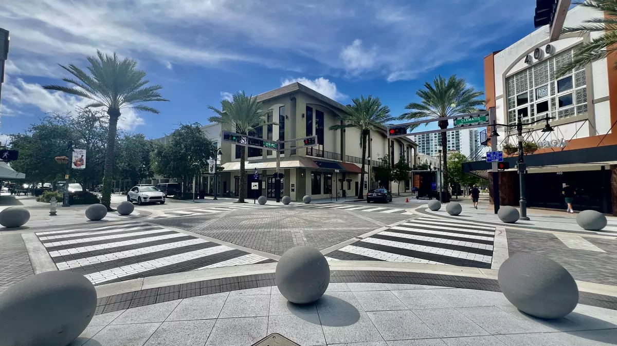 West Palm Beach, FL 33401,330 Clematis ST 113