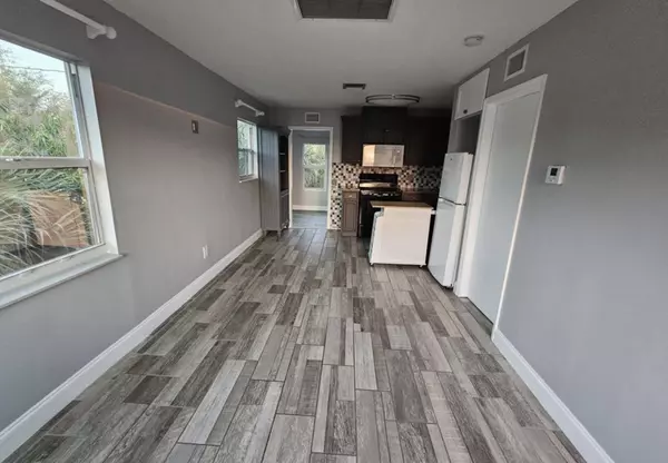 322 S L ST Upper Rear, Lake Worth Beach, FL 33460