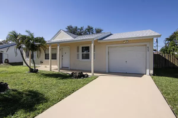 849 SW Amethist TER, Port Saint Lucie, FL 34953