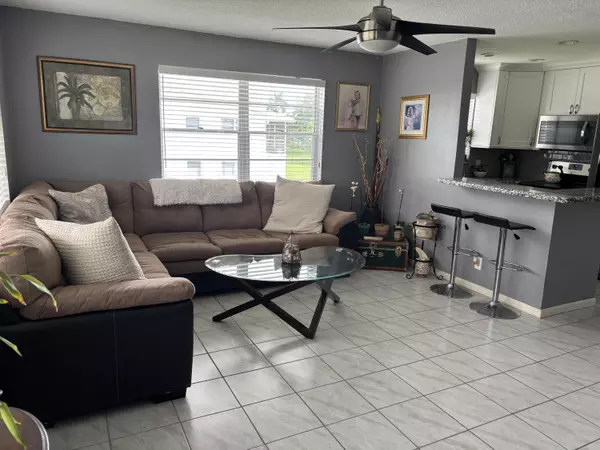 West Palm Beach, FL 33417,287 Camden L 287