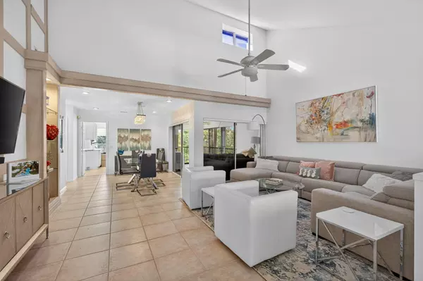 Jupiter, FL 33477,16671 N Traders XING 222