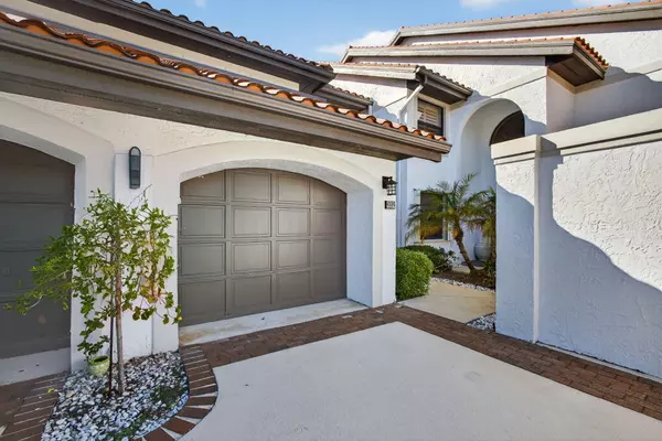 16671 N Traders XING 222, Jupiter, FL 33477