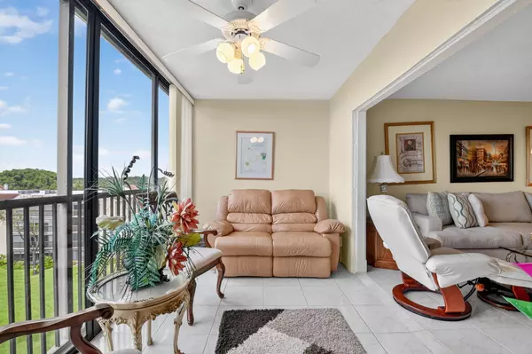 Delray Beach, FL 33446,14460 Strathmore LN 605