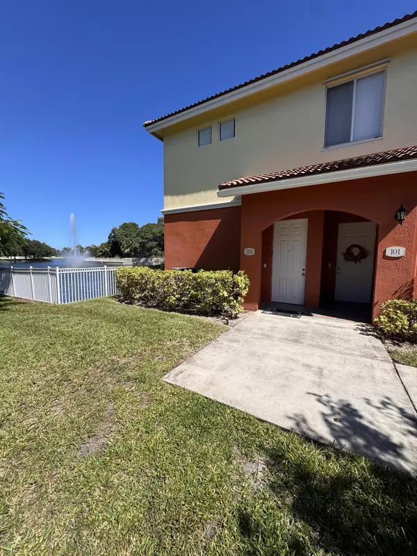 55 SE Palermo CT 201, Stuart, FL 34994