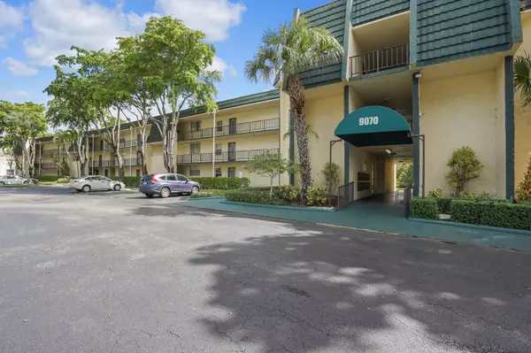 Tamarac, FL 33321,9070 Lime Bay BLVD 214