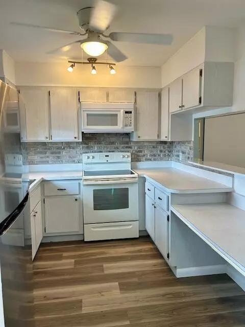 Stuart, FL 34996,2950 SE Ocean BLVD 14-5