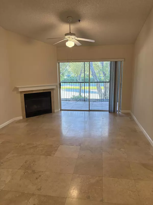 Boca Raton, FL 33496,3153 Clint Moore RD 204