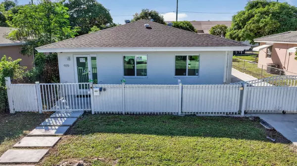 915 S F ST, Lake Worth Beach, FL 33460