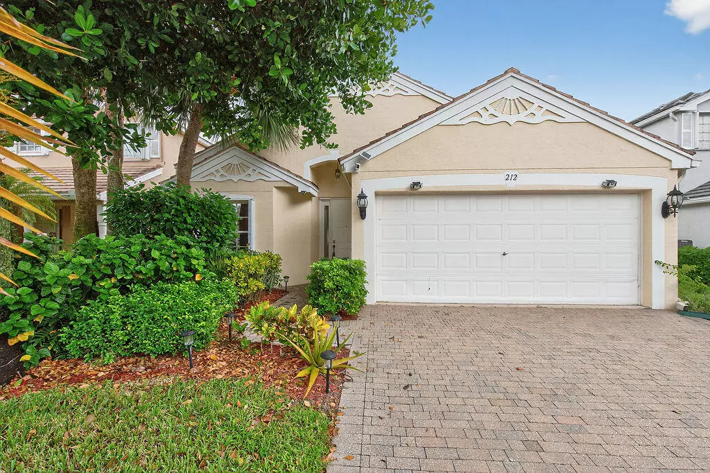 Royal Palm Beach, FL 33414,212 Berenger WALK