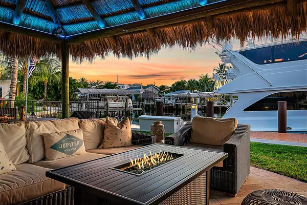 Palm Beach Gardens, FL 33410,14077 Paradise Point RD