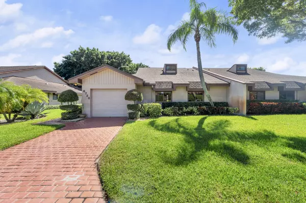 Lake Worth, FL 33467,6720 Versailles CT