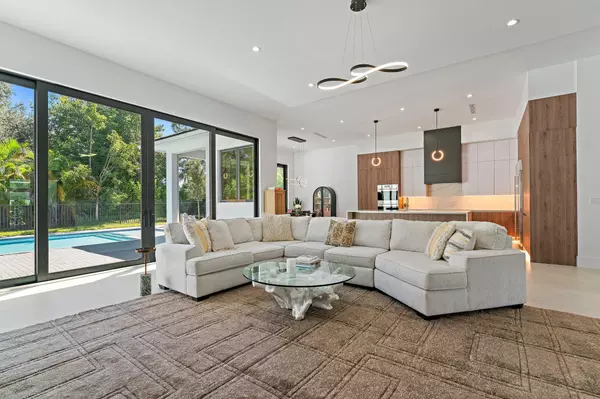 Jupiter, FL 33458,18488 Symphony CT